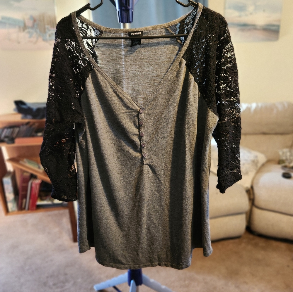 Long sleeve shirt